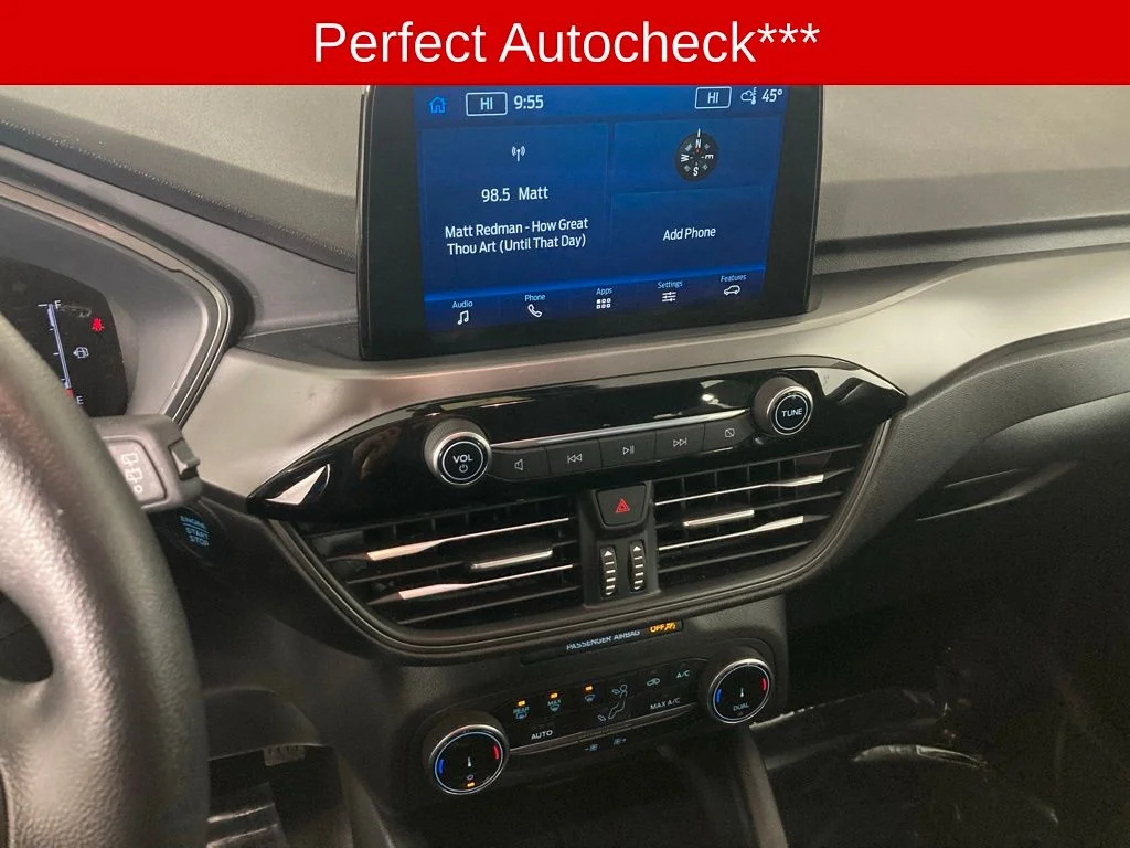 Used 2025 Silver Ford Active image 3