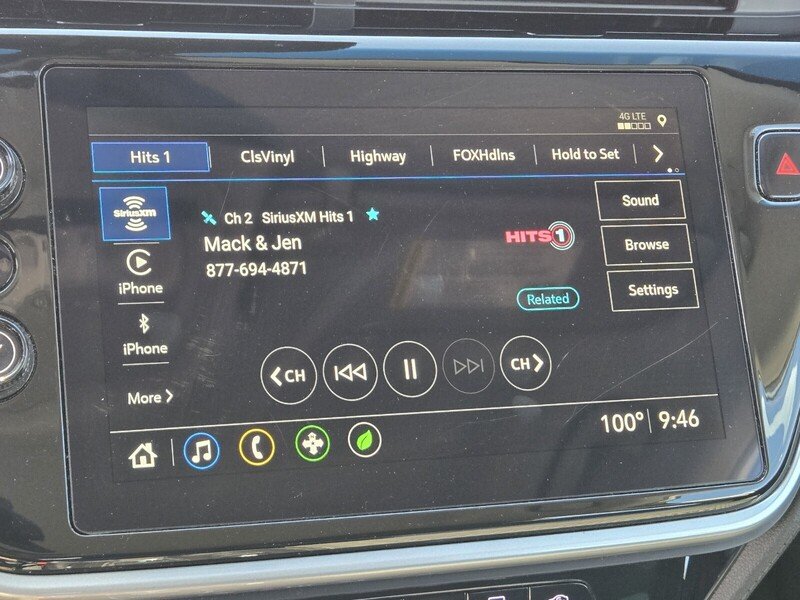 Used 2023 Summit White CHEVROLET 5DR WGN 1LT image 19