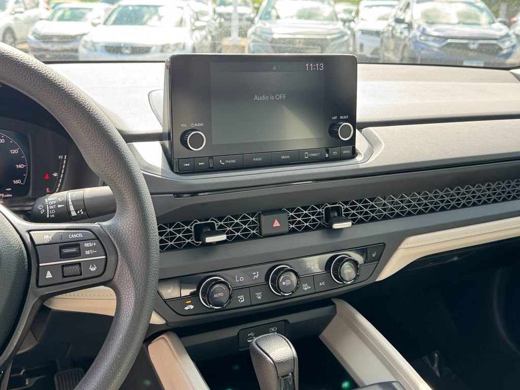2025 Honda Accord SE - Photo 21