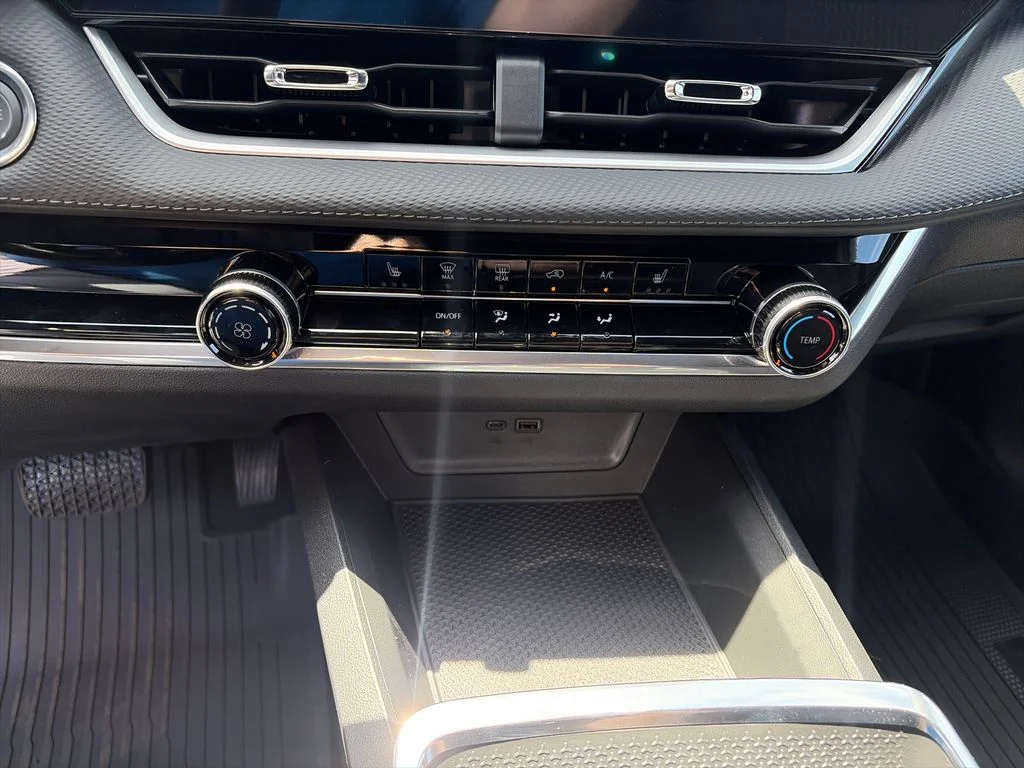 2026 Chevrolet Equinox LT - Photo 15
