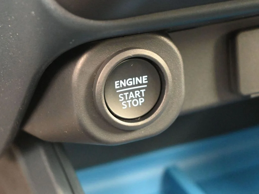 New 2026 Oxford White Ford XLT image 12