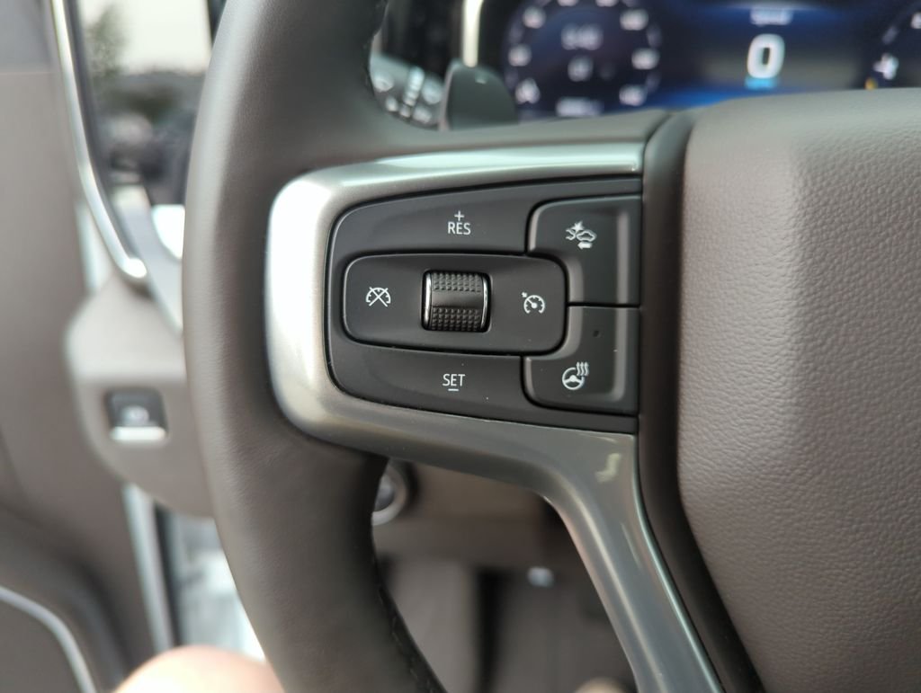 Used 2025 White Chevrolet RST image 20