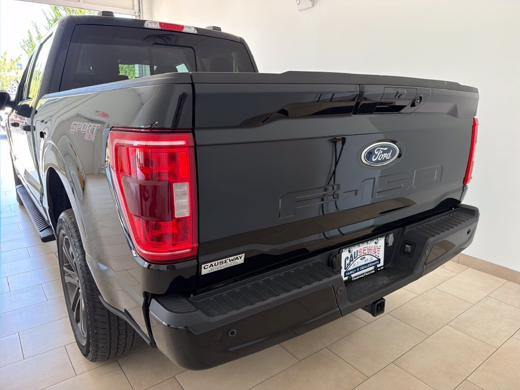 Used 2023 Black Metallic Ford XLT image 5