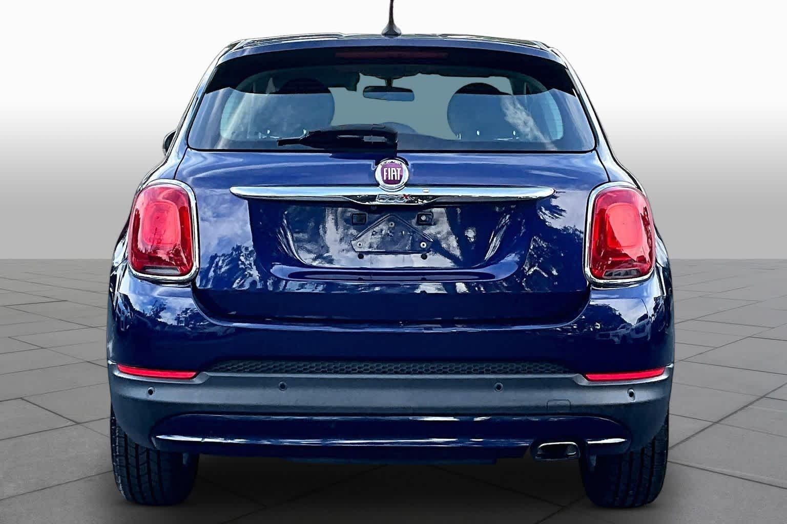 Used 2017 Blu Venezia (Blue Metallic) FIAT Pop image 5