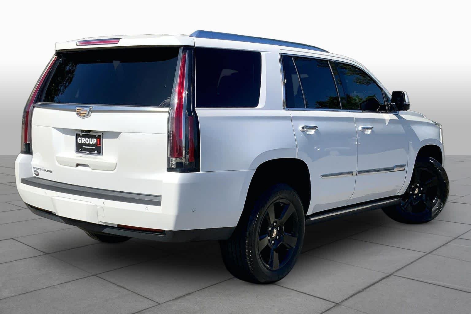 Certified Used 2017 Crystal White Tri-Coat Cadillac Premium Luxury image 13