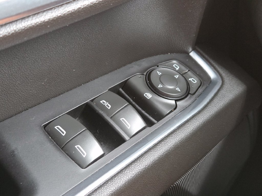 Used 2022 Blue Chevrolet LT image 27