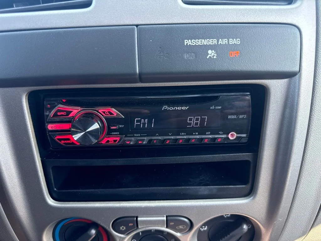 Used 2007 Red Chevrolet LS image 12