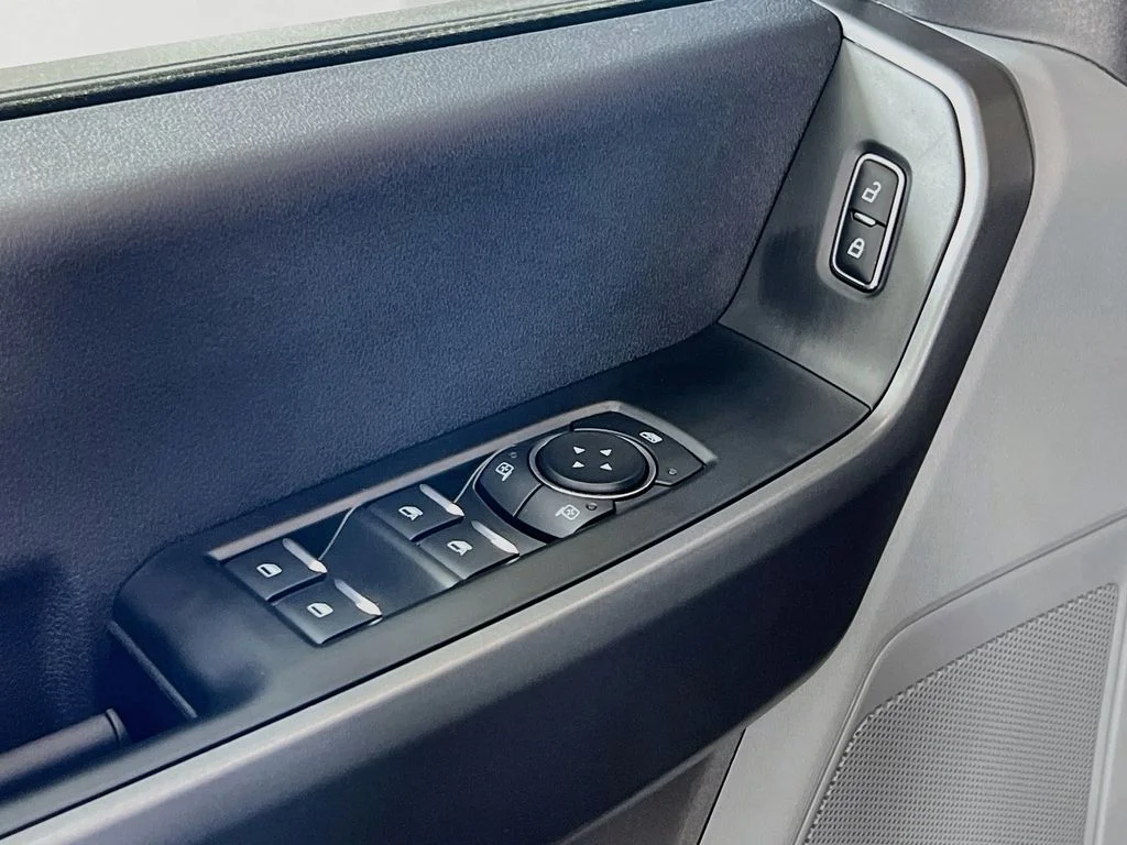 New 2026 Carbonized Gray Metallic Ford XLT image 12
