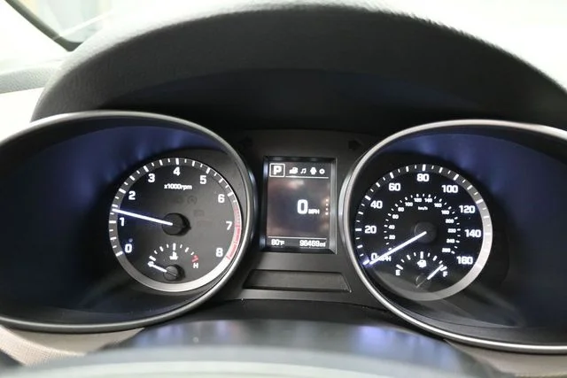 Used 2018 Black Hyundai 2.4 Base image 20