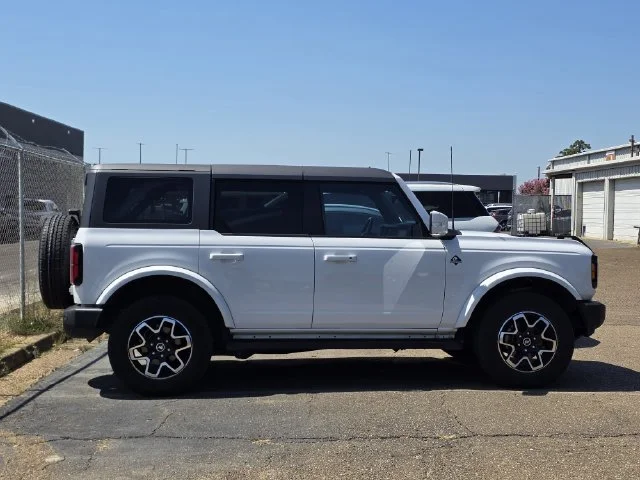 Used 2023 White Ford Outer Banks image 10