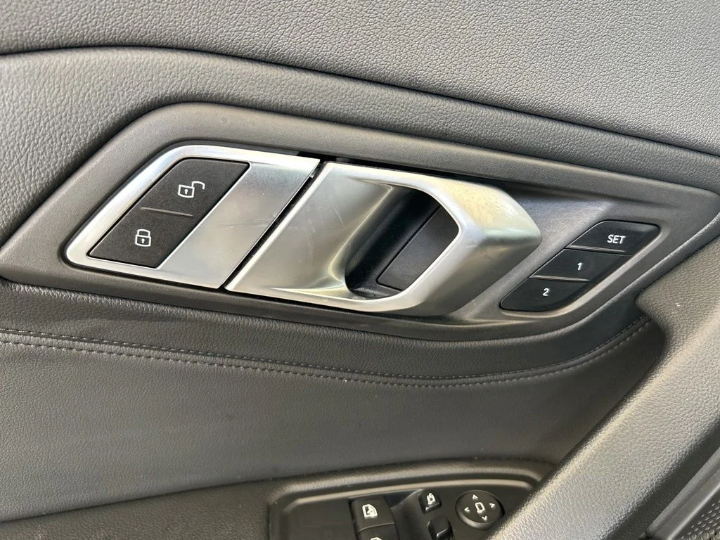 2025 BMW Z4 30i - Photo 34