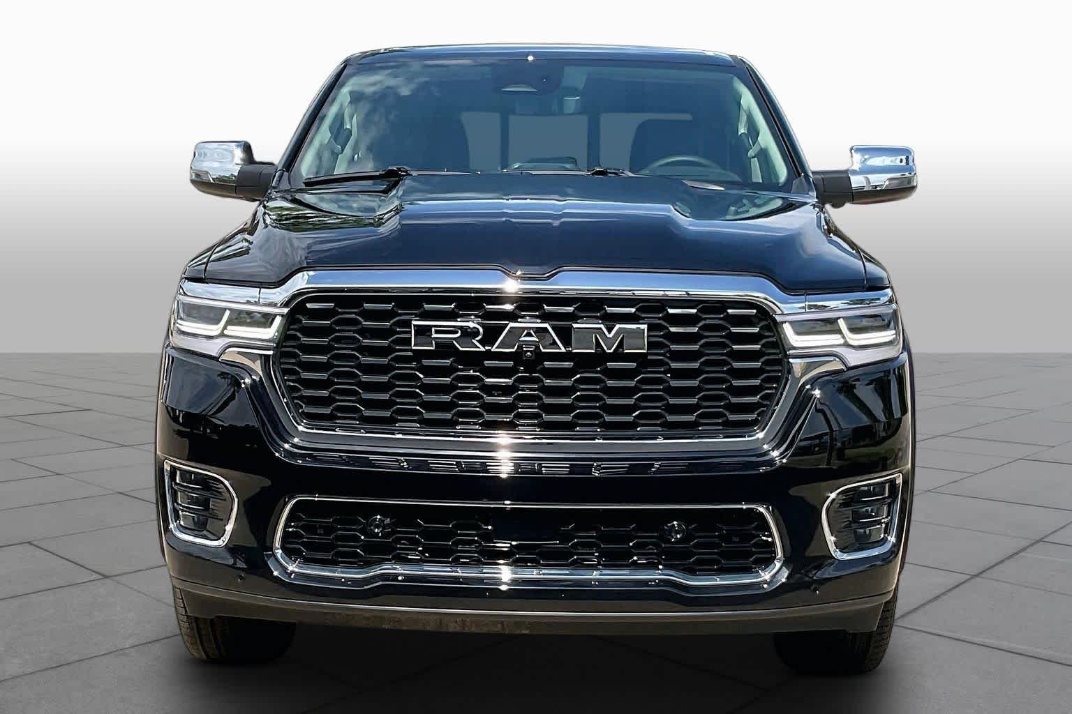 New 2026 Diamond Black Crystal Pearl-Coat Exterior Paint RAM Tungsten image 3