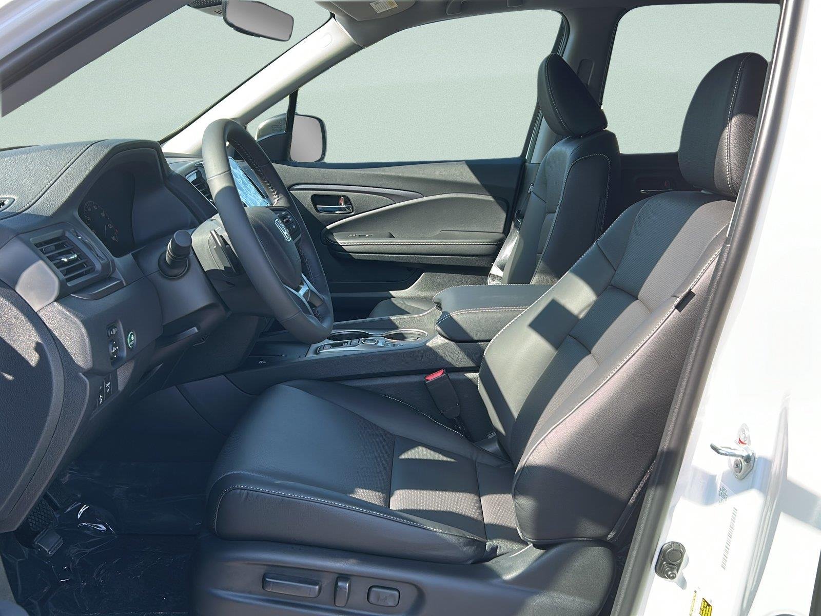 New 2026 Platinum White Pearl Honda RTL image 20
