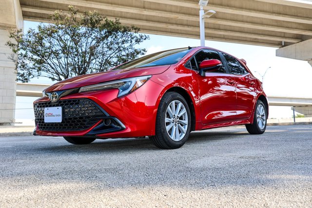 2023 Toyota Corolla Hatchback SE