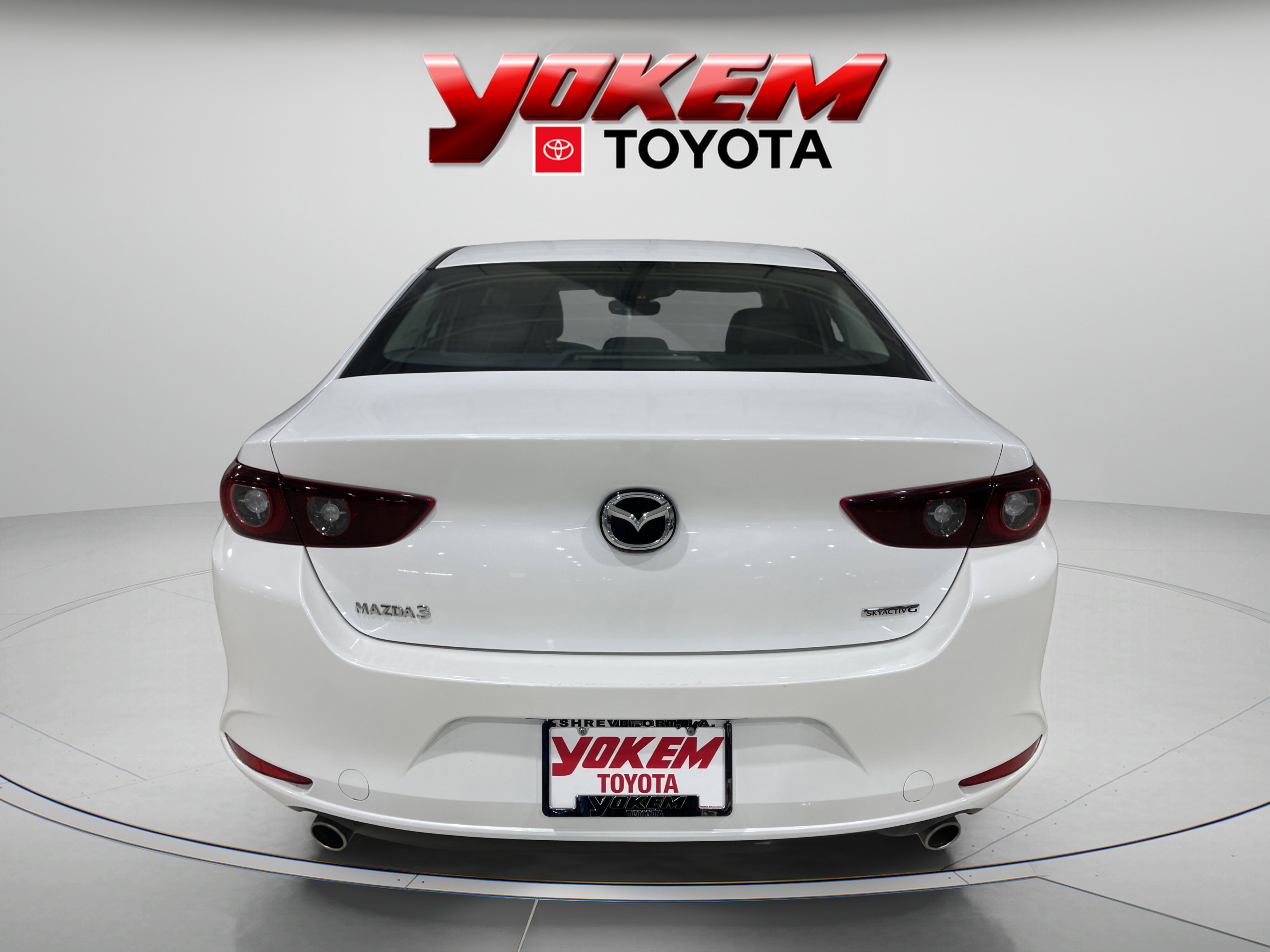Used 2023 Snowflake White Pearl Mica Mazda 2.5 S Preferred image 4