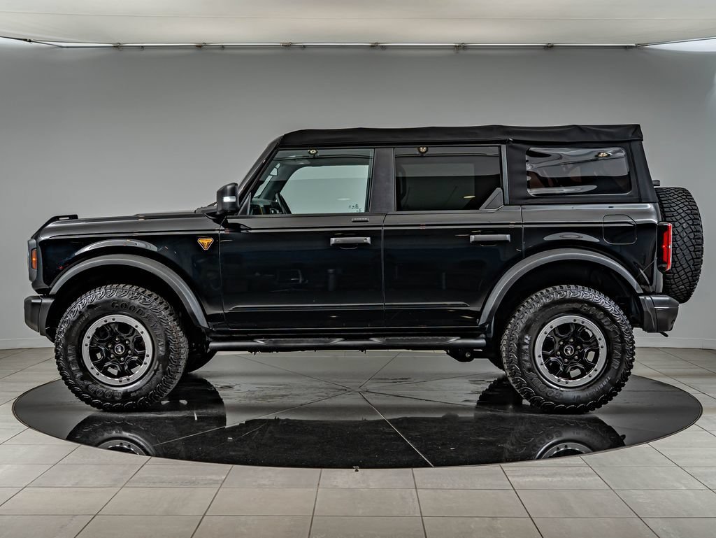 Used 2022 Shadow Black Ford Badlands image 8