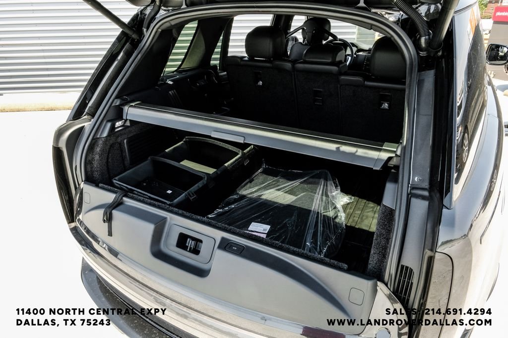 New 2026 Carpathian Gray Land Rover SE image 45