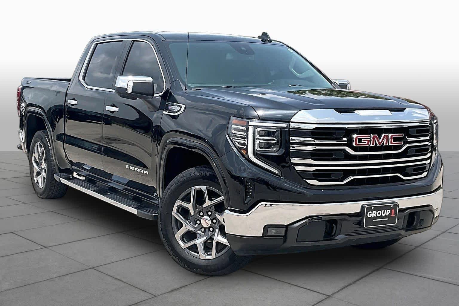 Used 2024 Onyx Black GMC SLT image 3