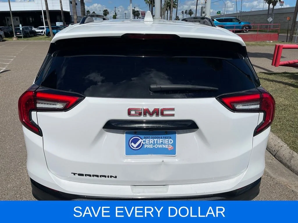 Used 2024 White GMC SLE image 5