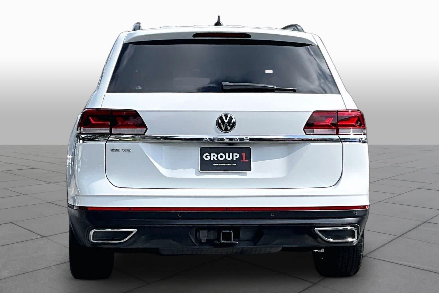 Used 2023 Pure White Volkswagen 3.6L V6 SE w/Technology image 5