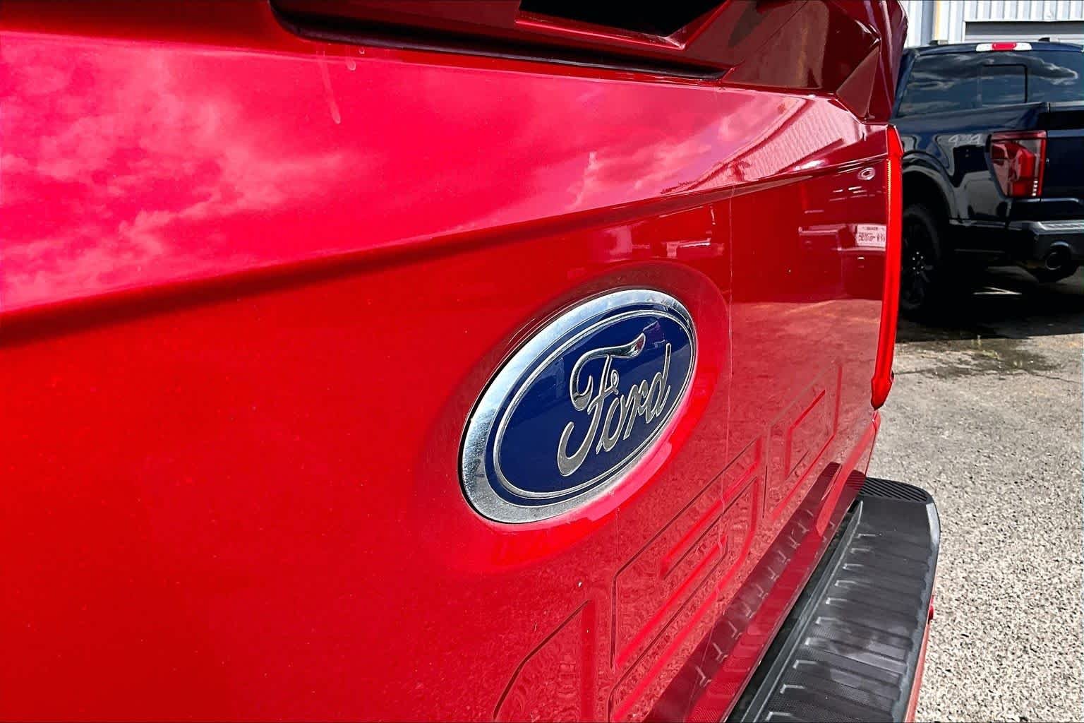 Certified Used 2021 Rapid Red Metallic Tinted Clearcoat Ford LARIAT image 31