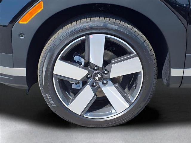 2026 Hyundai Santa Fe Limited - Photo 10