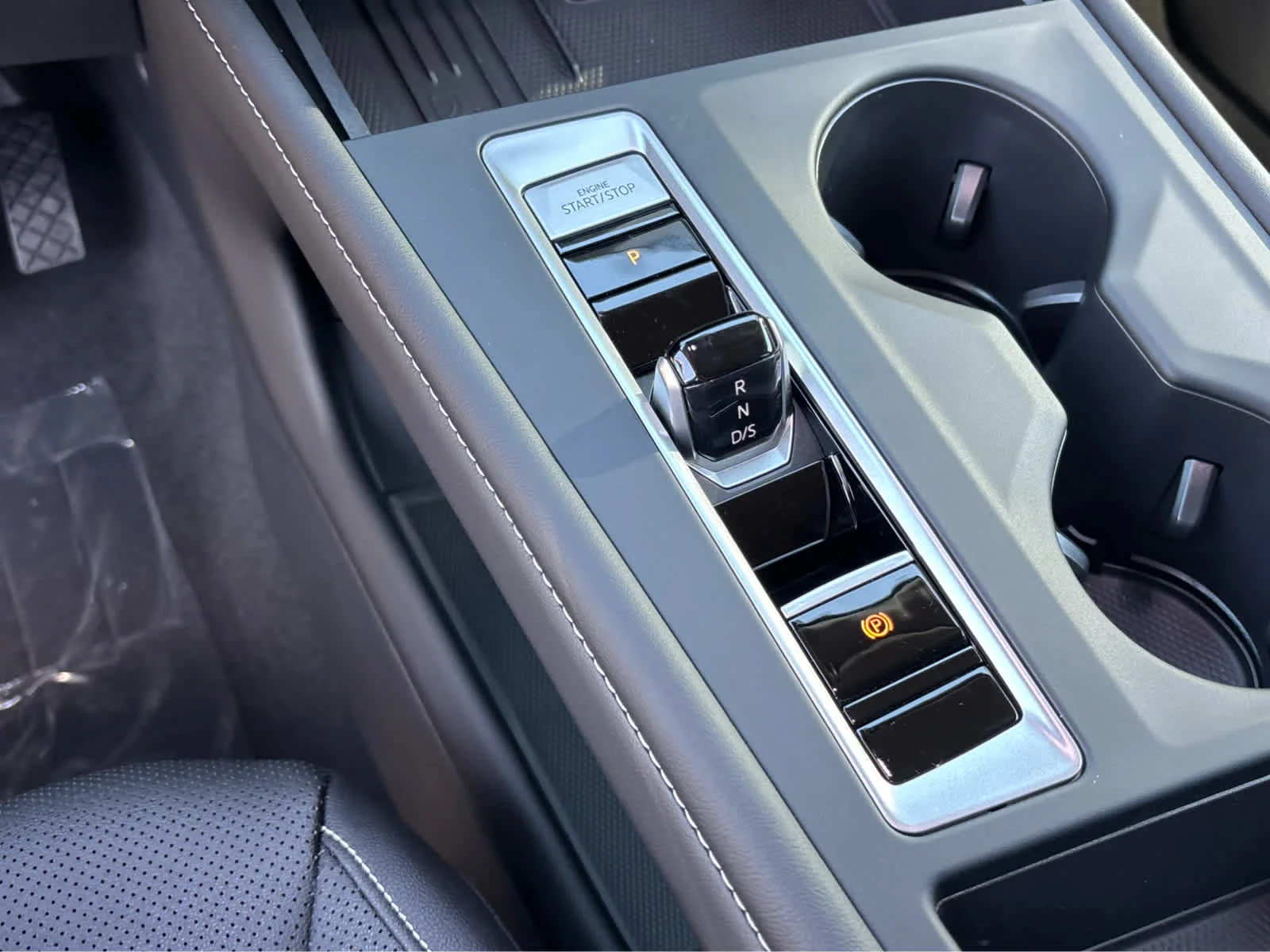 New 2026 DEEP BLACK Volkswagen 2.0T SE image 13