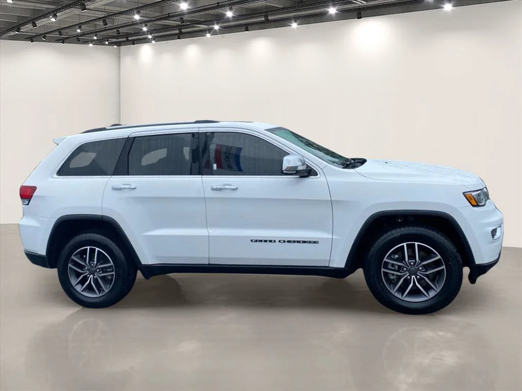 Used 2021 Bright White Clearcoat Jeep Limited image 8