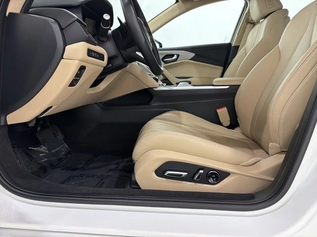 Certified Used 2025 Platinum White Pearl Acura TECH image 14