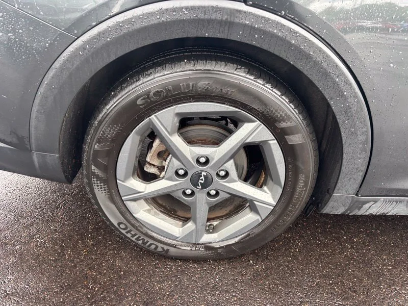 Used 2025 Gray Kia LXS image 14