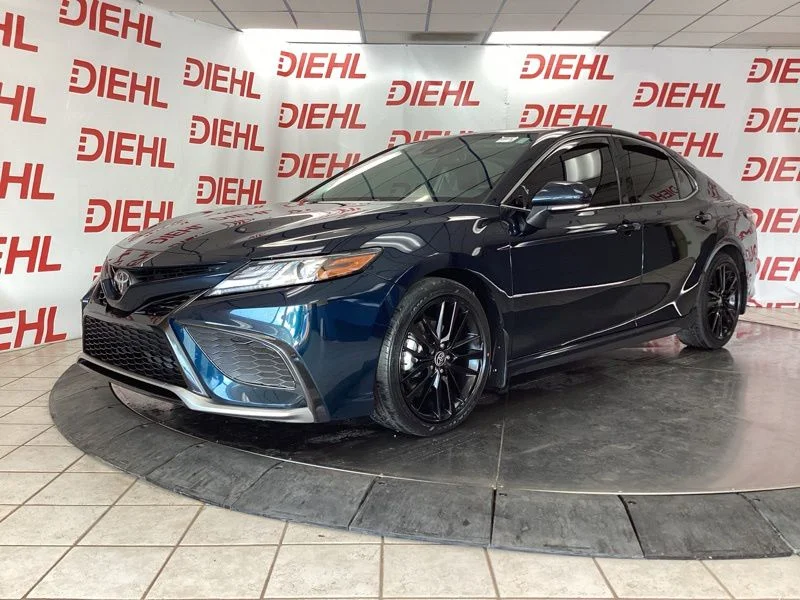 Used 2021 Blue Toyota XSE image 3