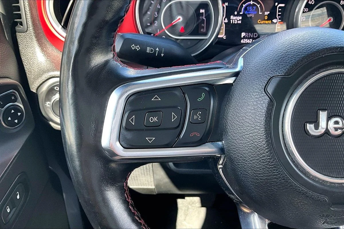 Used 2020  Jeep Rubicon 4x4 image 11
