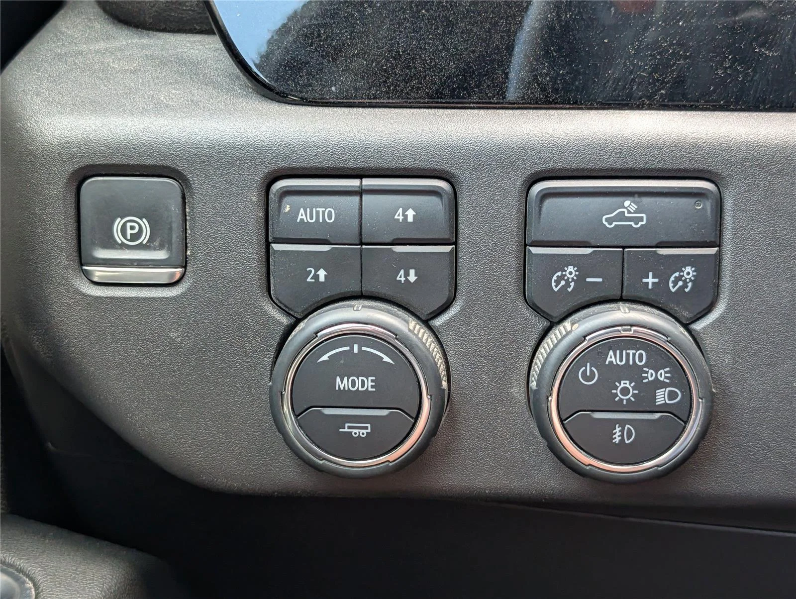Used 2024 Summit White Chevrolet LT Trail Boss image 30