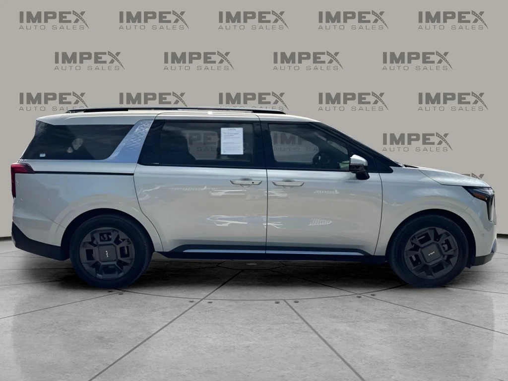 Used 2025 White Kia SX image 6