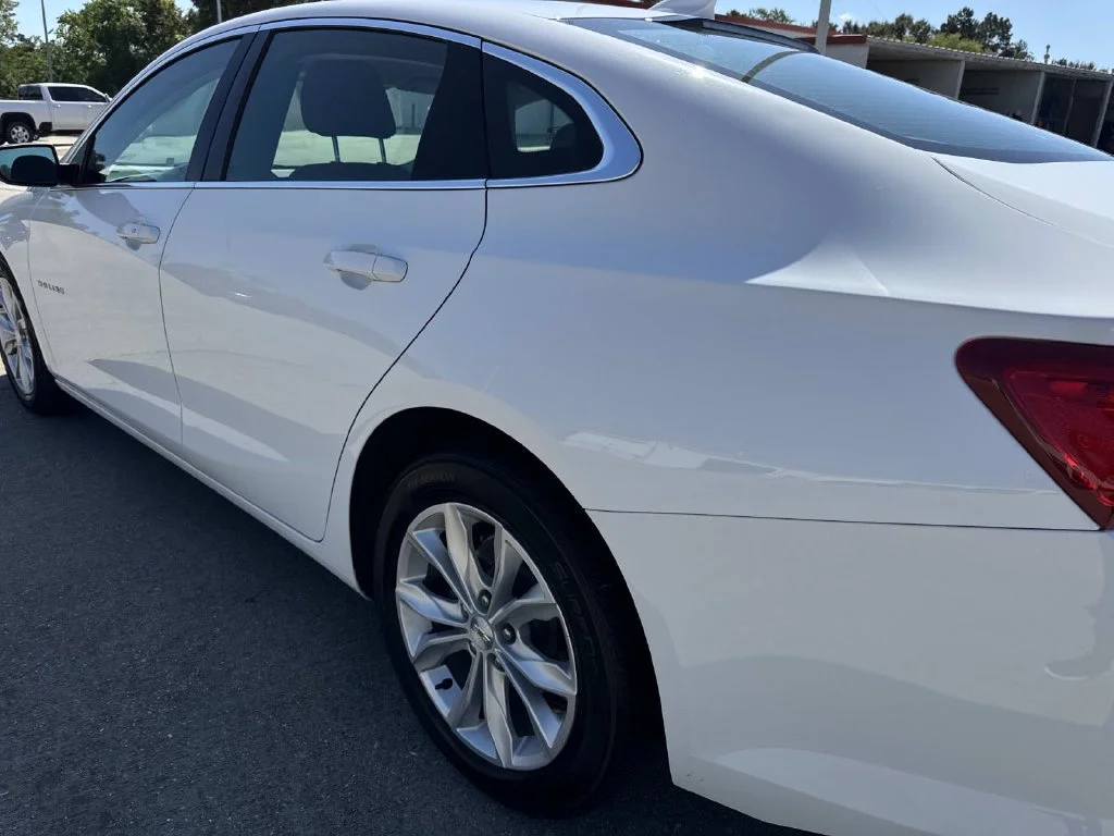 Used 2025 White Chevrolet LT image 16