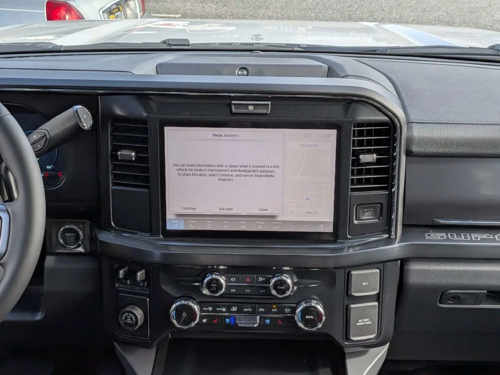New 2026 Oxford White Ford F-250® Lariat® image 17