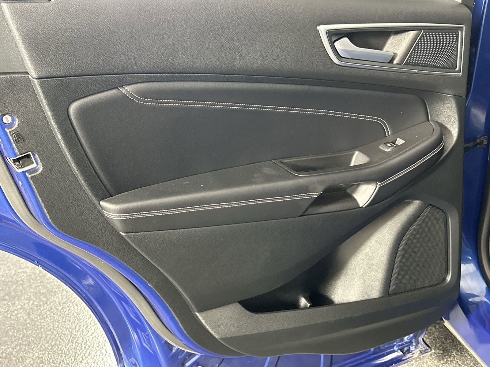 2024 Ford Edge Titanium - Photo 28