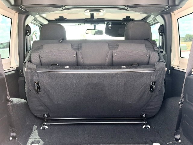 Used 2023 White Jeep Sport S image 24