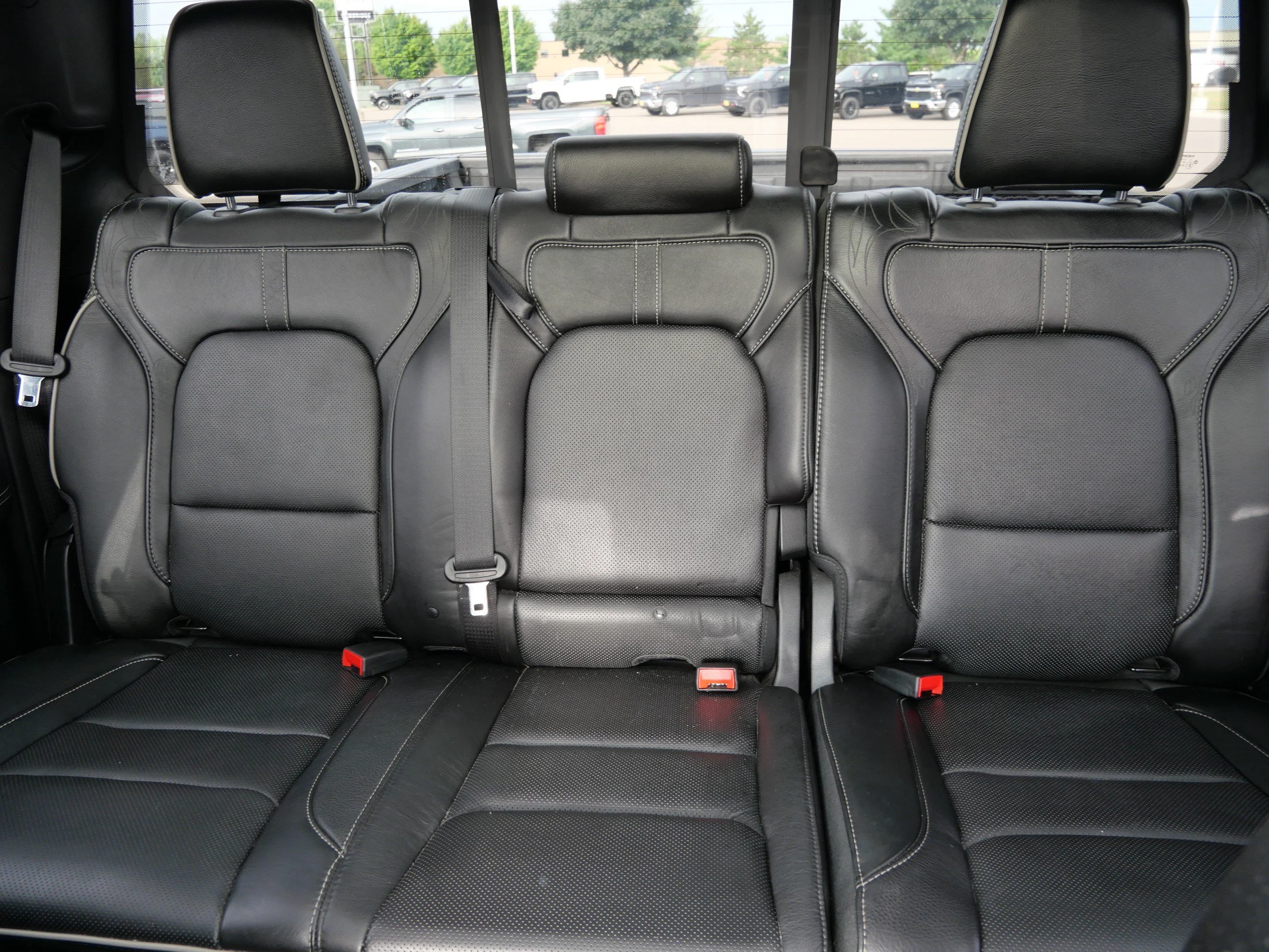Used 2020 Diamond Black Crystal Pearlcoat Ram Limited image 13