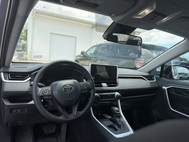 Used 2025 Silver Toyota LE image 9