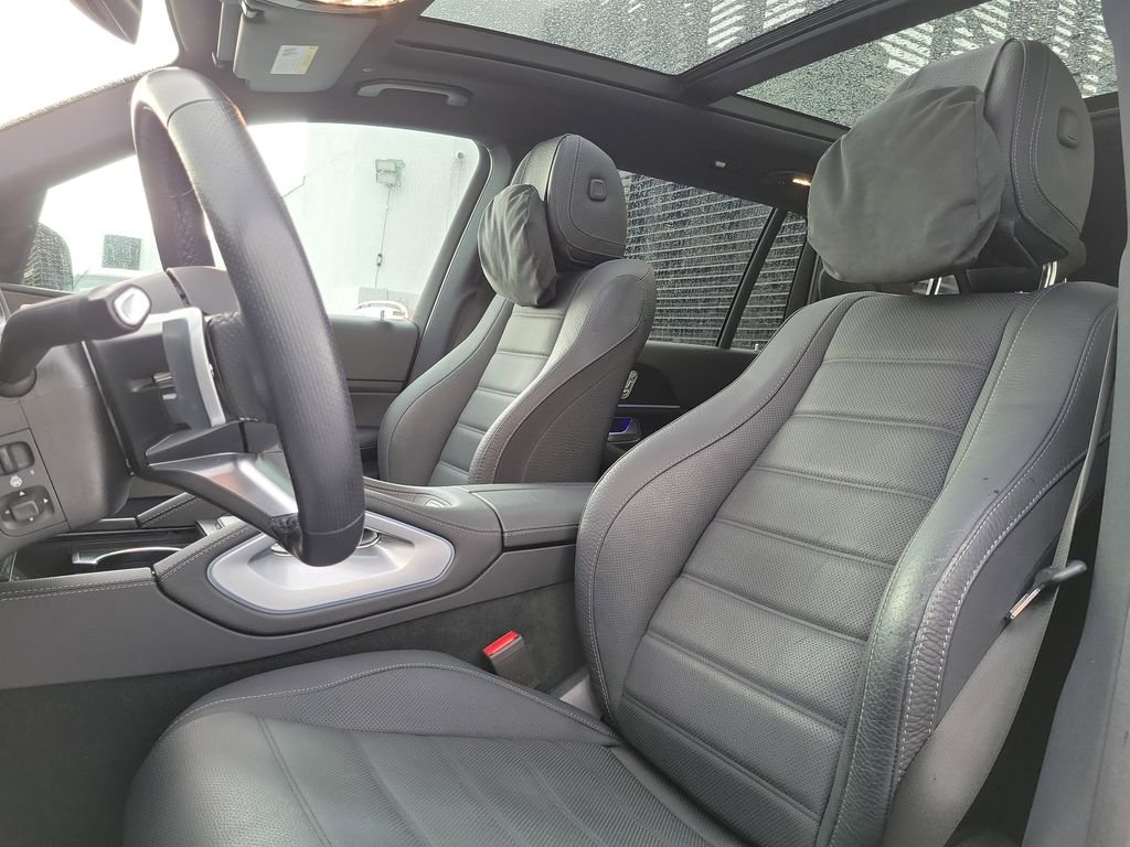Certified Used 2025 Silver Mercedes-Benz GLS 580 image 25