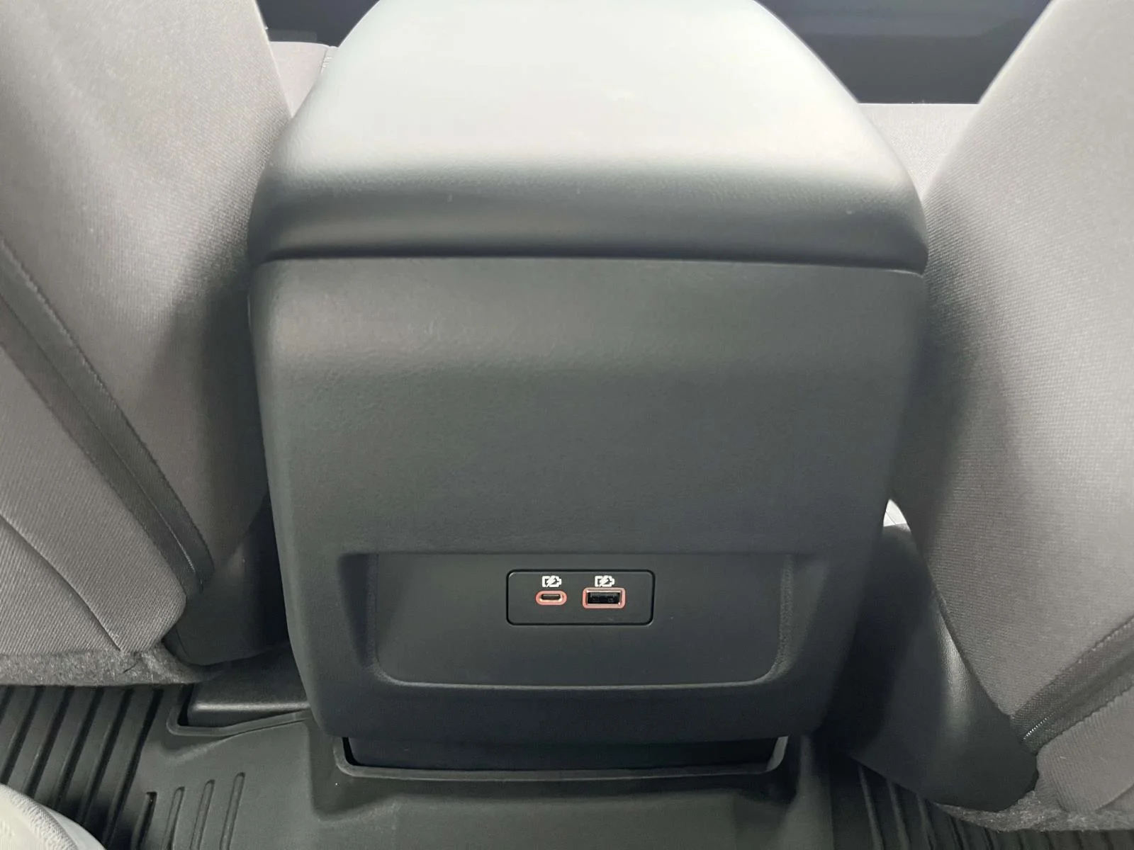 New 2026 Gun Metallic Nissan Crew Cab SV image 23