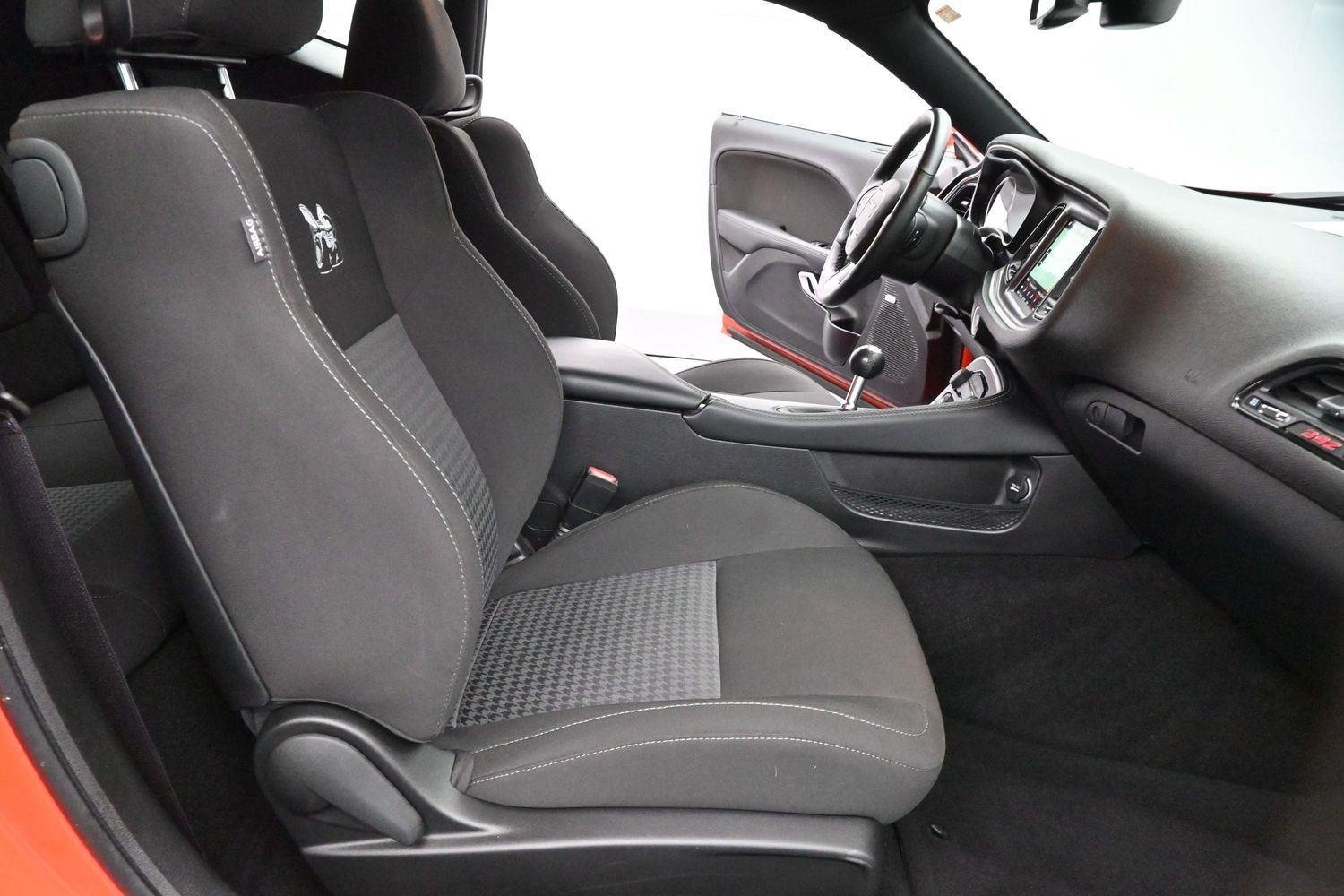 Used 2022 Go Mango Dodge R/T Scat Pack image 28