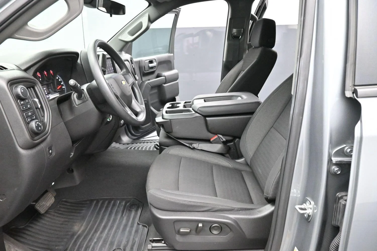 Used 2025 Sterling Gray Metallic Chevrolet Custom image 12