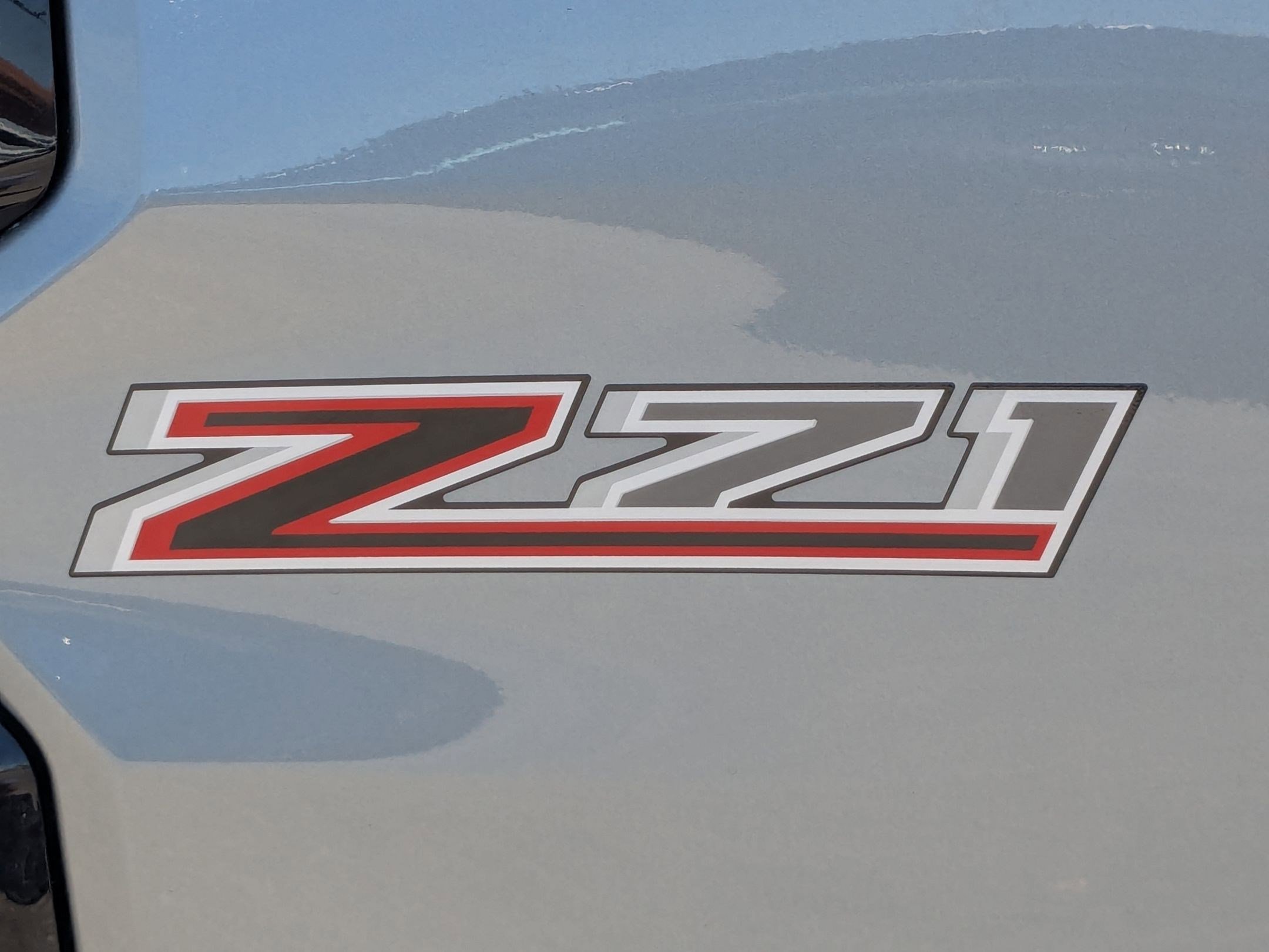 Certified Used 2025 Sterling Gray Metallic Chevrolet Z71 image 13