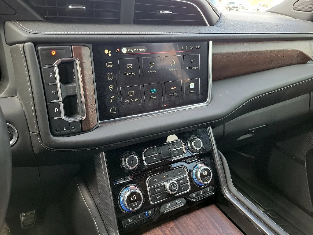 Used 2024 Onyx Black GMC Denali Ultimate image 22