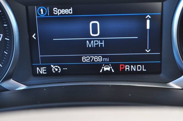 Used 2024 Lakeshore Blue Metallic Chevrolet LT image 29