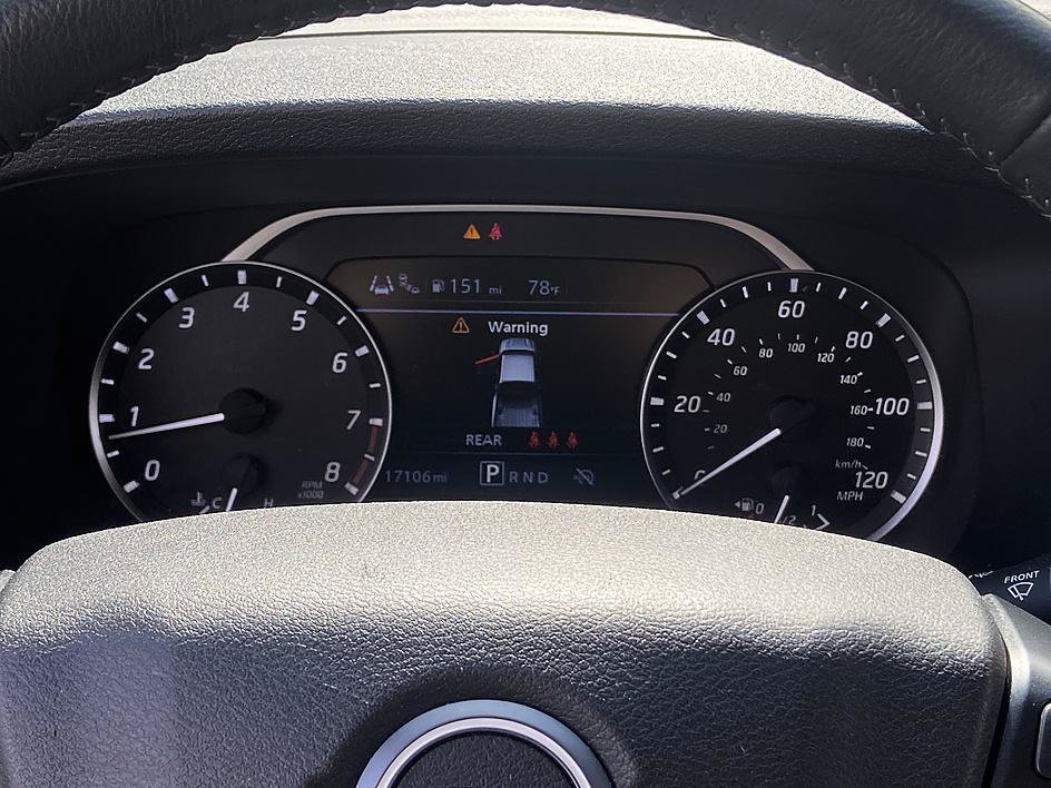 Used 2024 Glacier White Nissan SV image 23