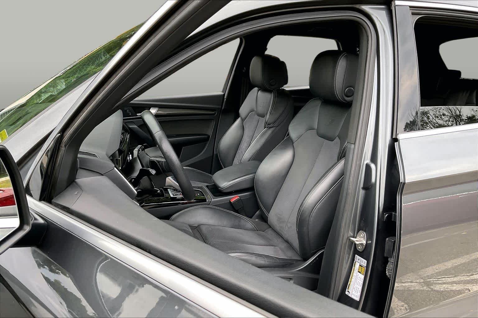Pre-Owned 2022 Audi SQ5 Premium