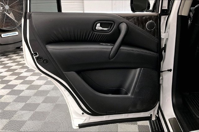 Used 2021 Aspen White Tricoat Nissan Platinum image 23